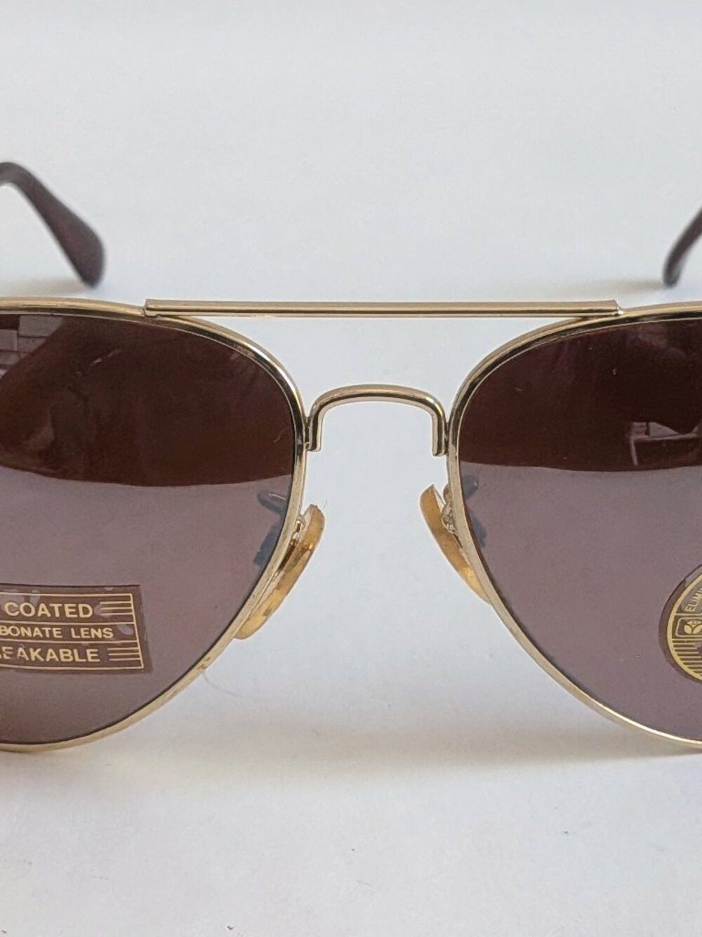 NWT Vintage 90's Large Classic Aviator Metal Sport Sunglasses (S. Gold)